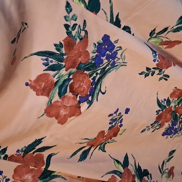 NWOT! Abercrombie & Fitch Floral Dress - Picture 6 of 9